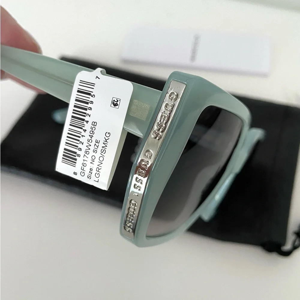 NEW GUESS 54mm Butterfly Gradient Sunglasses